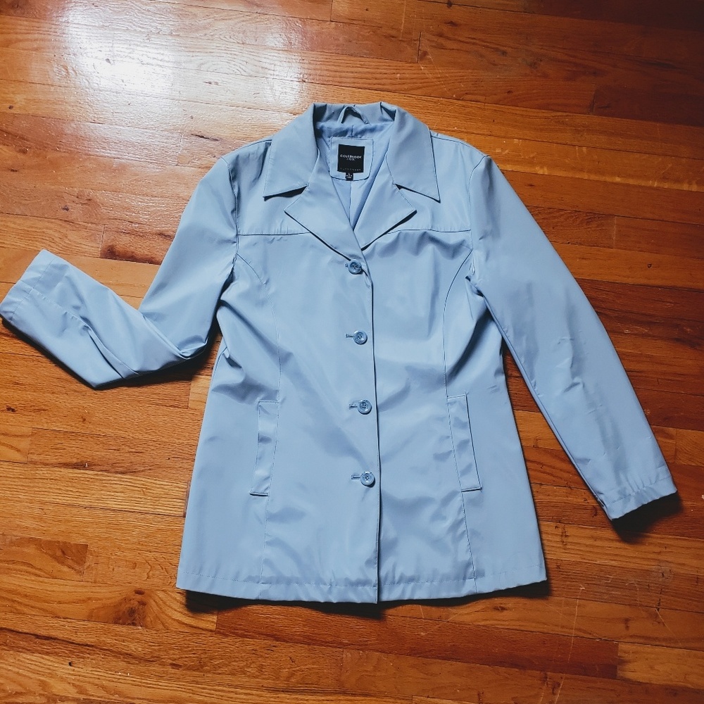 Vintage light blue jacket 🌦